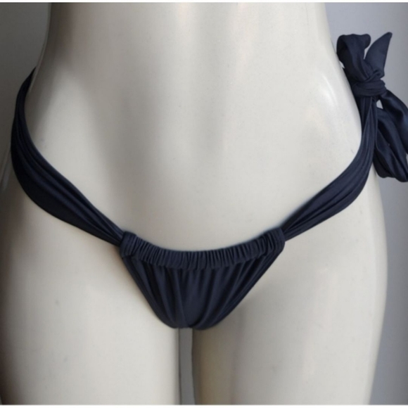 Swimwear - Picture 3 of 4